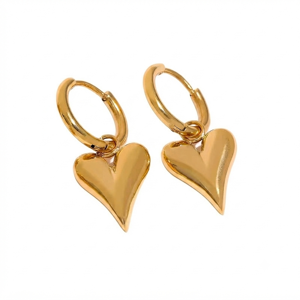 Baño de oro 18K.90 Aretes de corazón dorado