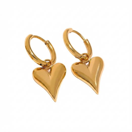 Baño de oro 18K.90 Aretes de corazón dorado