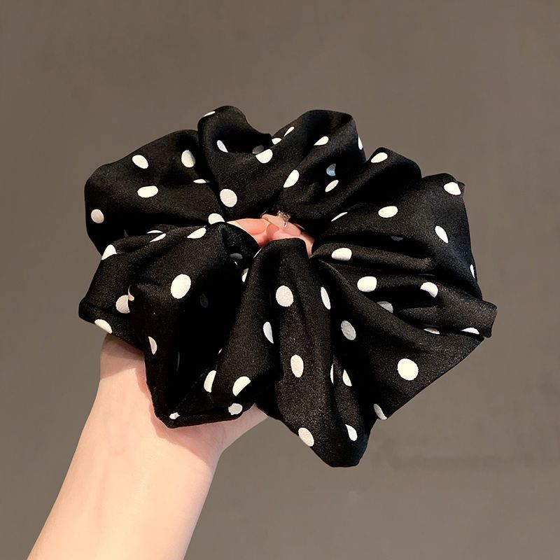 SCRUN.6 Scrunchie negro con puntos blancos